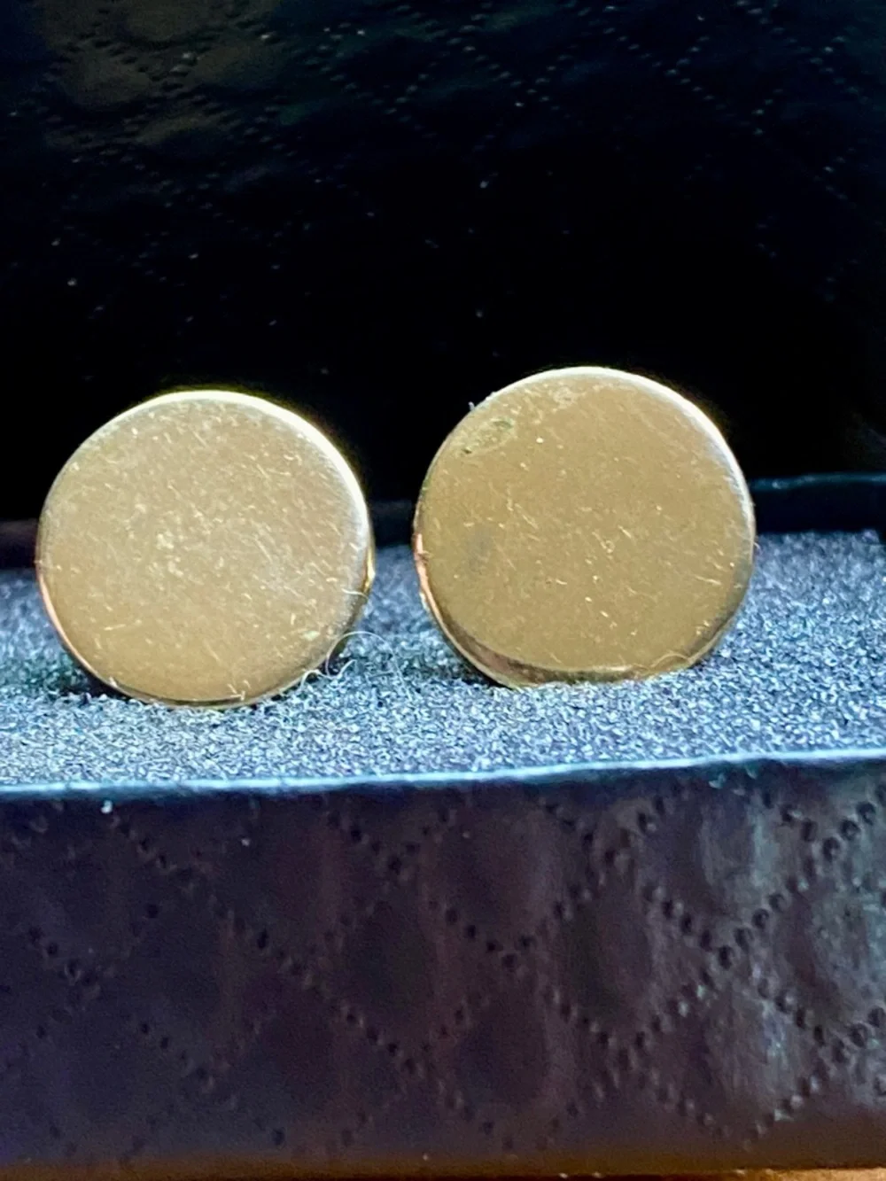 Anson sleek round